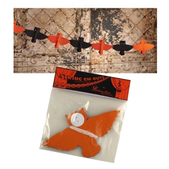 Bethany Lowe Designs - Halloween Vintage Style - Tissue Paper Owl Garland - Picture 1 of 3
